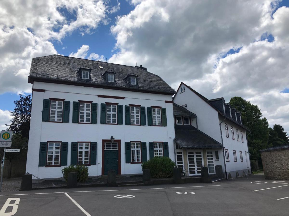 Kloster Steinfeld Gaestehaus Kall Esterno foto