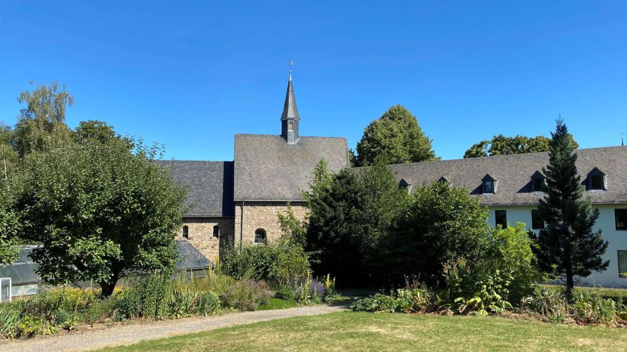 Kloster Steinfeld Gaestehaus Kall Esterno foto